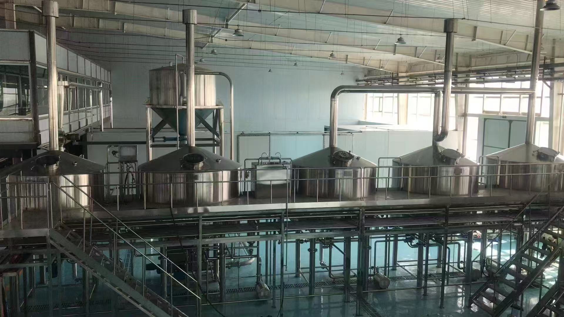 陆良精酿啤酒设备厂—精酿啤酒设备主要生产工艺与核心技术